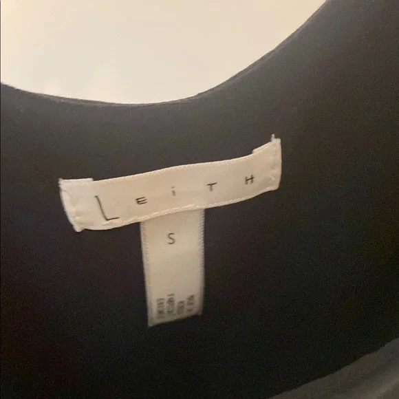 NORDSTROM / BLACK SLEEVELESS SCOOP NECK Women's Bodysuit - Picture 5 of 5